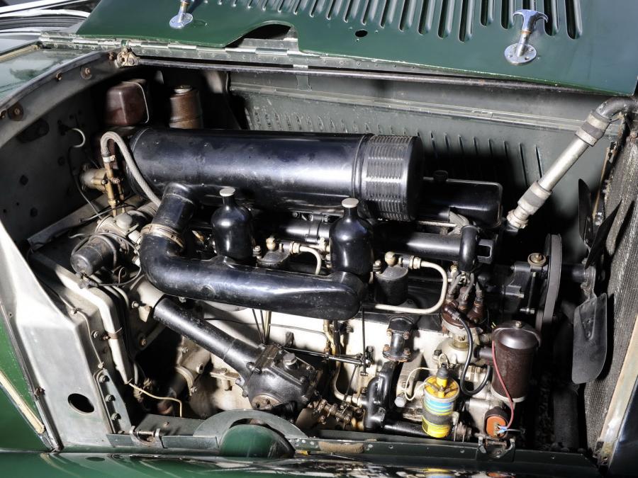 Моторный отсек Bentley 3&frac12;-Litre Open Tourer 1934 года  (фото 11 из 11)